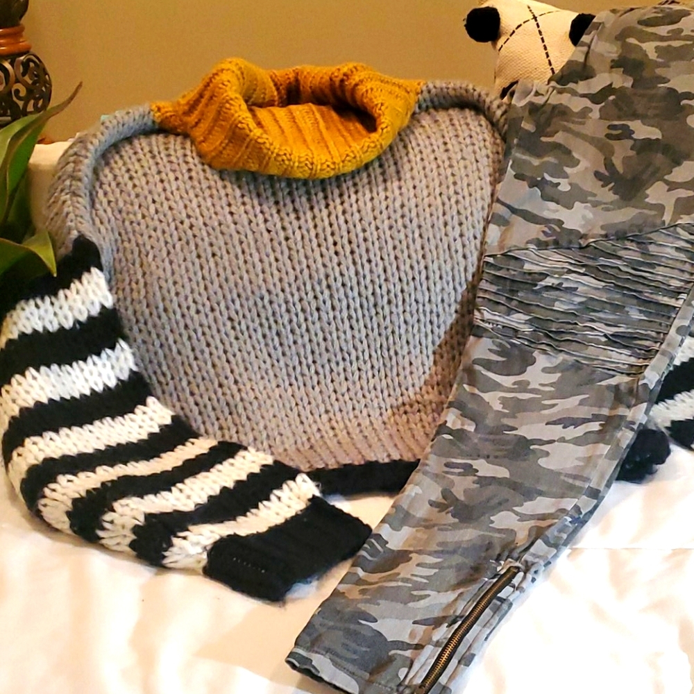 Boutique style Nitted sweater by Favlux - Picture 5 of 5